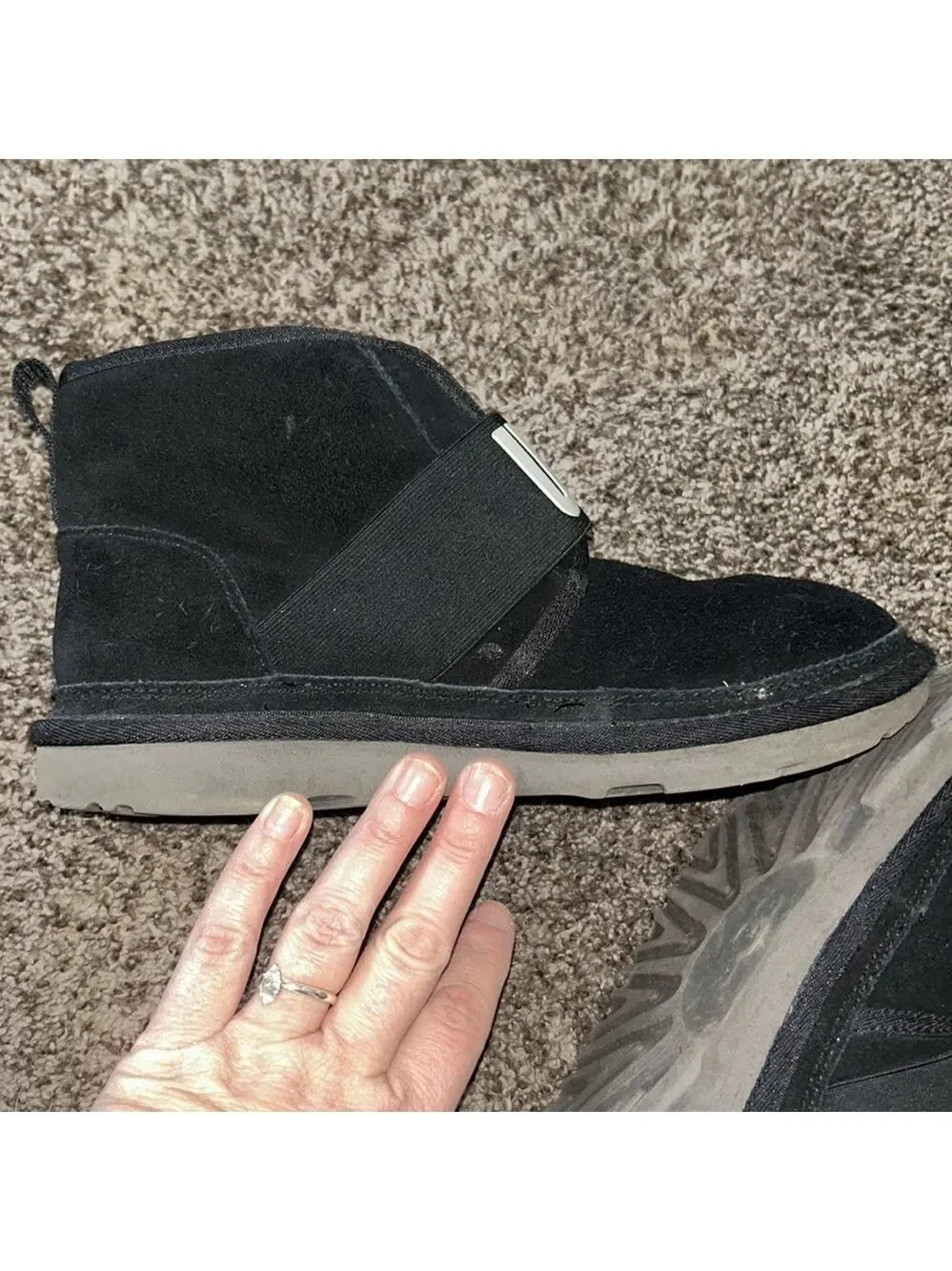 UGG Neumel II Graphic Kids Boots Black Suede Logo Strap Size 6 Youth